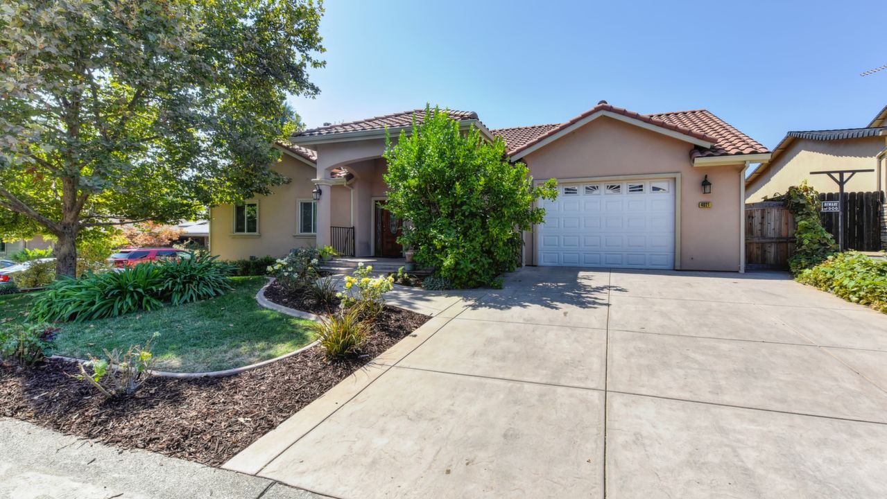 4021 Fairwood Way, Carmichael, CA, 95608 Scene 2