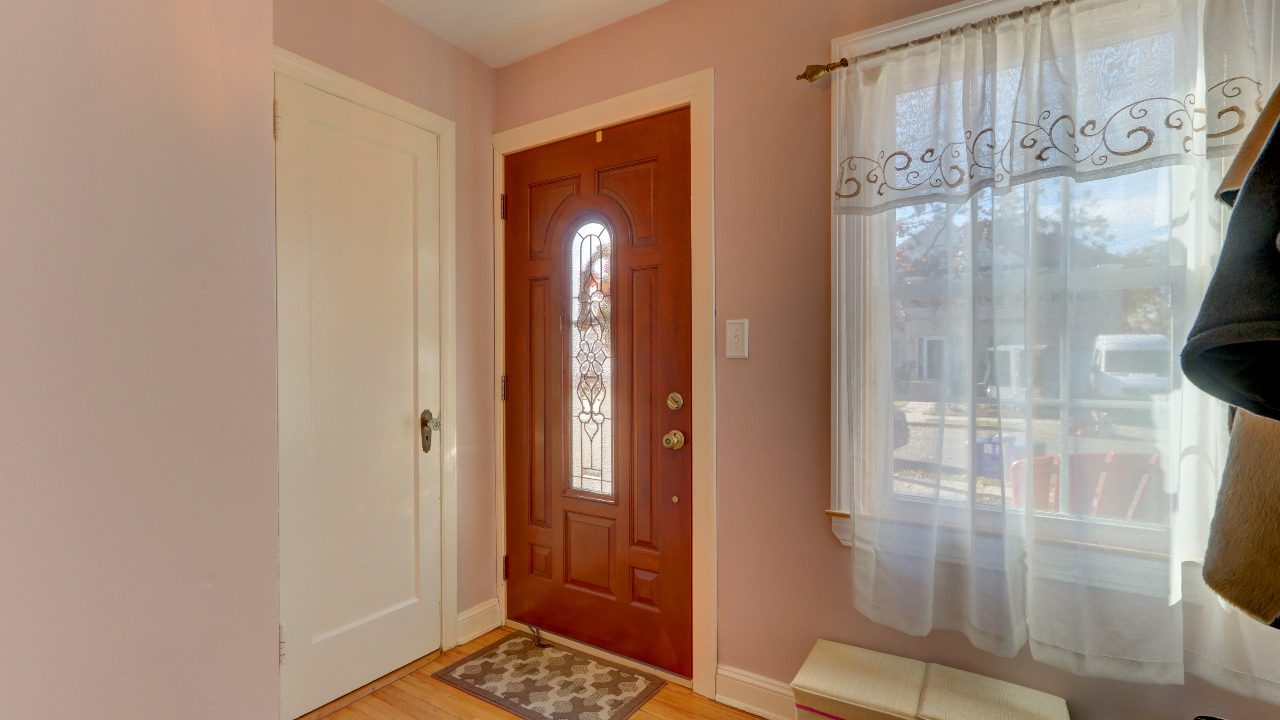 Foyer-Mud Room