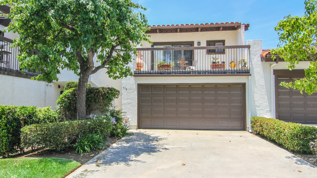 938 Santa Helena Park Ct., Solana Beach, CA, 92075 Scene 1