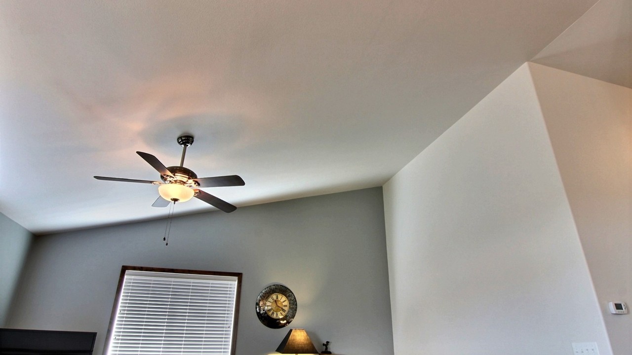 Twin Home - Vaulted Ceilings