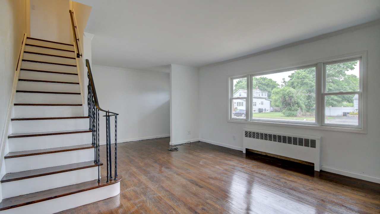 Foyer-Living Room