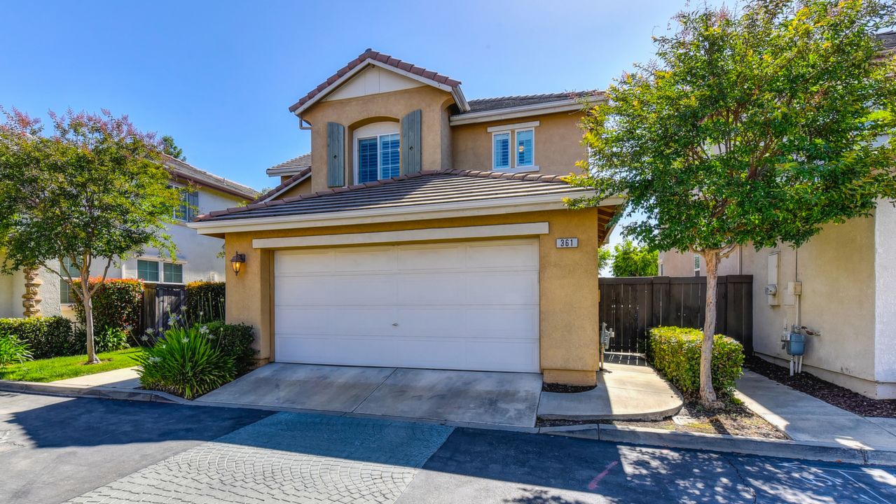 361 Anjou Circle, Sacramento, CA, 95835 Scene 2